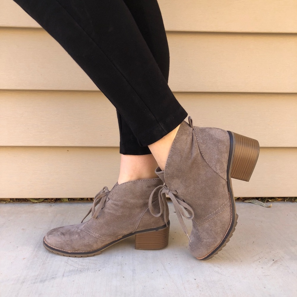 Neutral ankle booties